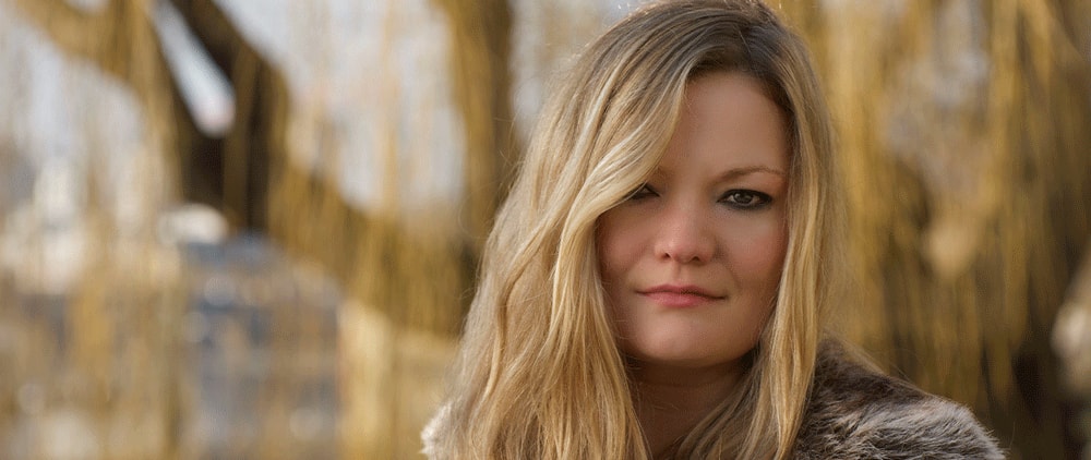 Photo of Catriona Ward. 