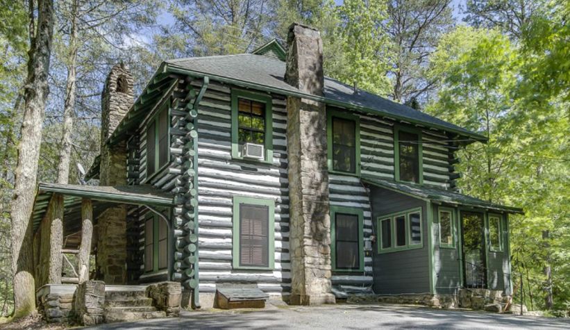 haunted houses open to the public