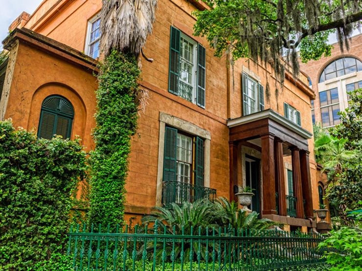most haunted places in savannah