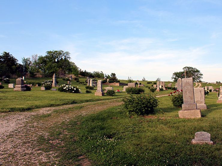 haunted graveyards stull cemetery