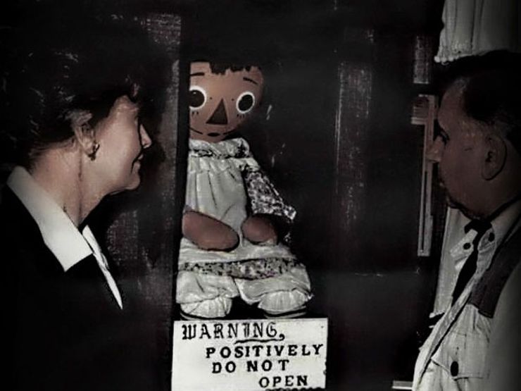weird creepy museums