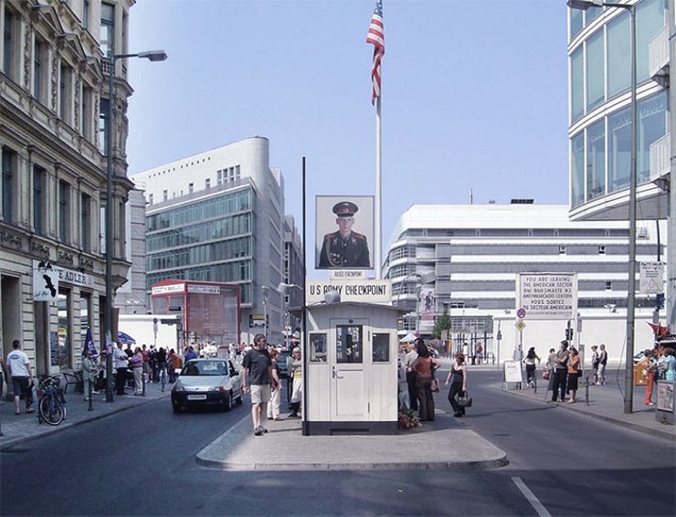 checkpoint charlie