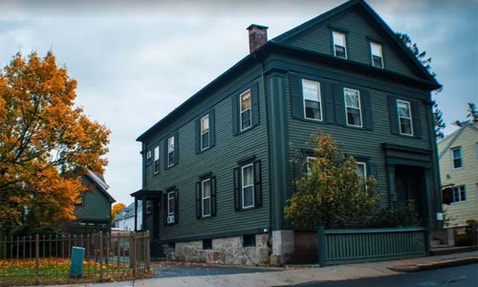 5-unbelievably-creepy-haunted-locations-in-massachusetts_image1 Photo of Lizzie Borden House