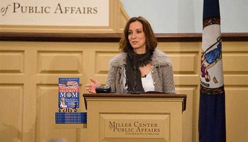 Photo of Gina Bennett.