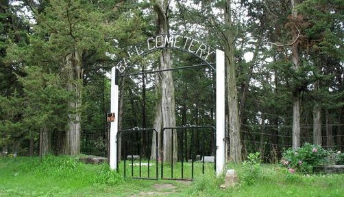 ball-cemetery_haunted-places-in-nebraska Ball Cemetery in Springfield, Nebraska