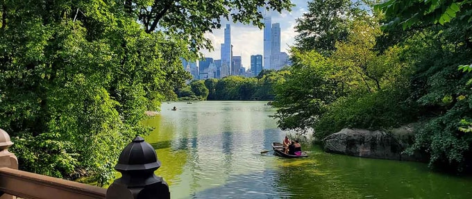 nora-roberts-books Central Park New York City
