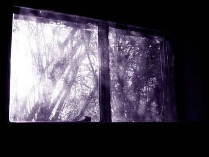 creepy things to happened in childhood man tapping at window creepy childhood experiences