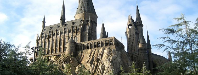 Coolest Fictional Castles Hogwarts