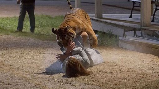 Maneater (2017) Maneater (2017)