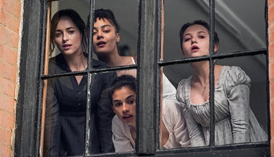 Still from the Netflix adaptation of 'Persuasion.'