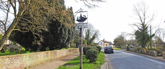 green-children-of-woolpit Woolpit village sign