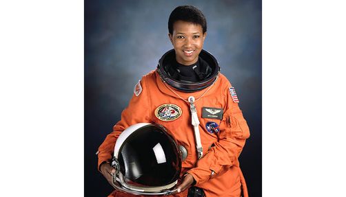 Mae Jemison, 1992