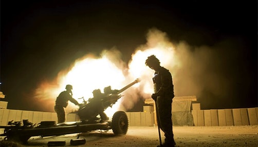 Image of modern artillery.