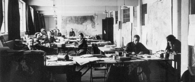 famous-code-breakers_feature Photo of code breakers at work.